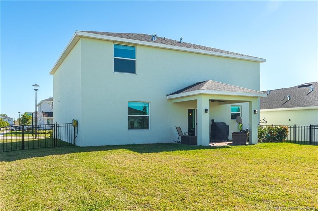 6300 NW Leafmore Lane, Port Saint Lucie, FL 34987 Photo