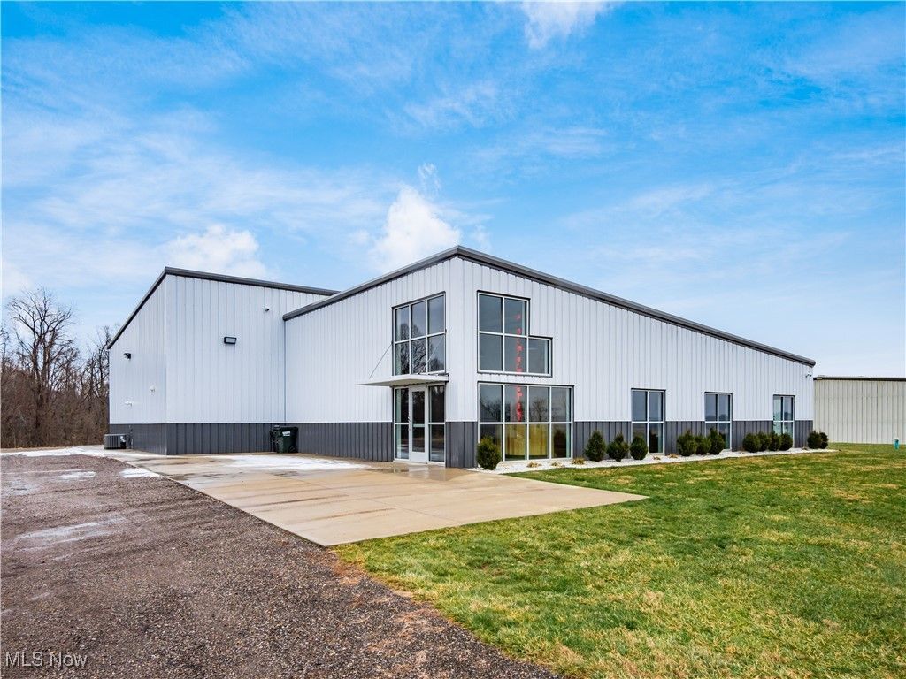 1545 Highpointe Court, Zanesville, OH 43701