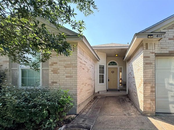 411 Estate DR, Hutto, TX 78634