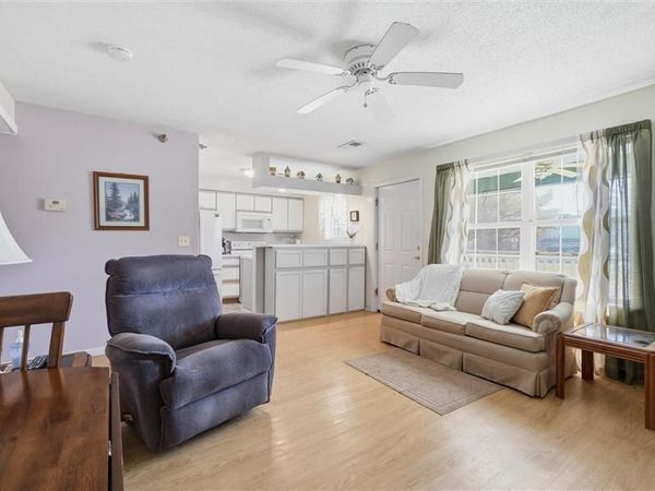 2330 NE 68th Street, Kansas City, MO 64118