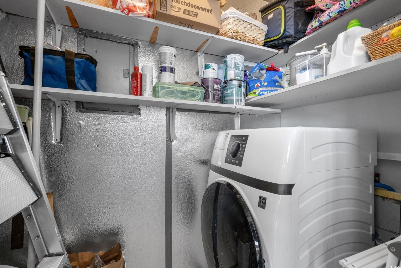 838 Villa Dr. Photo 24