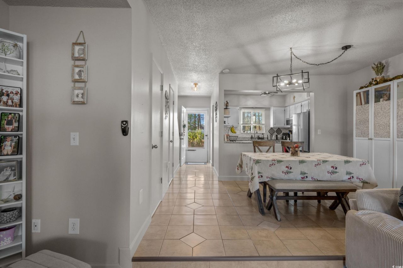 838 Villa Dr. Photo 7