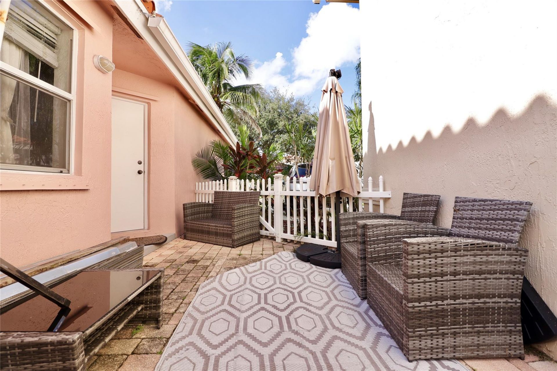 6602 Geneva Street, Lake Worth, FL 33467 Photo
