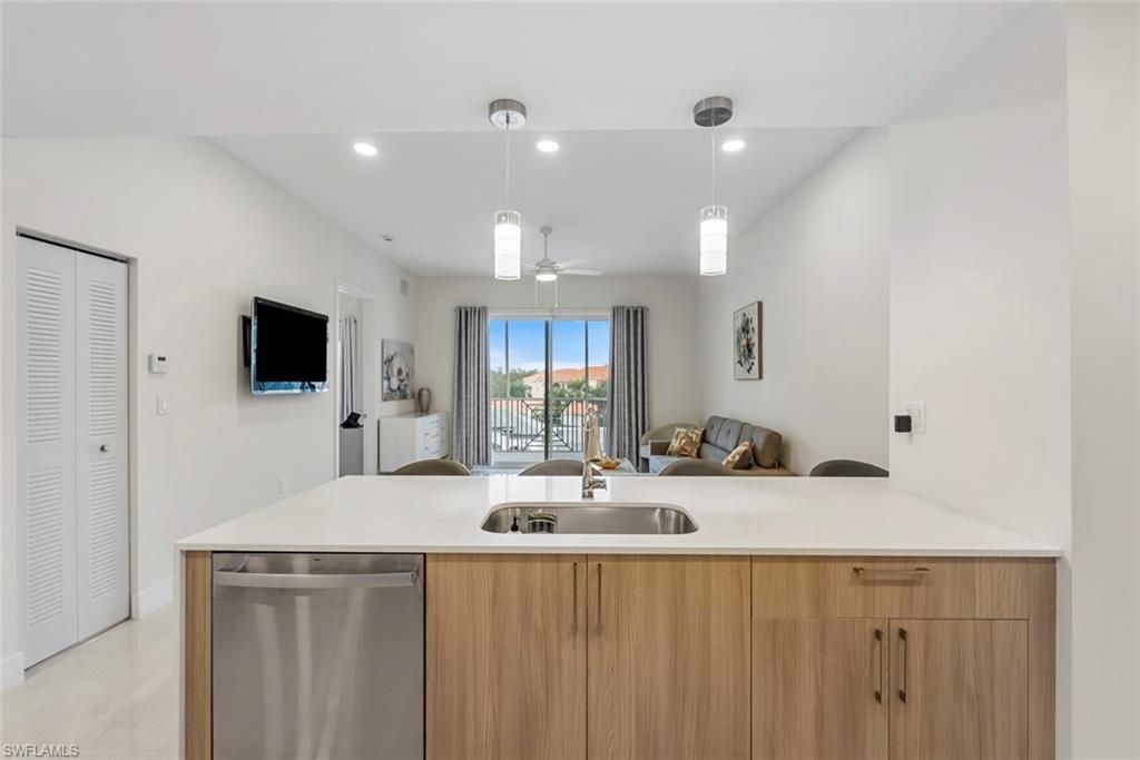 26600 Rosewood Pointe Dr, Unit B 203, Bonita Springs, FL 34135 Photo