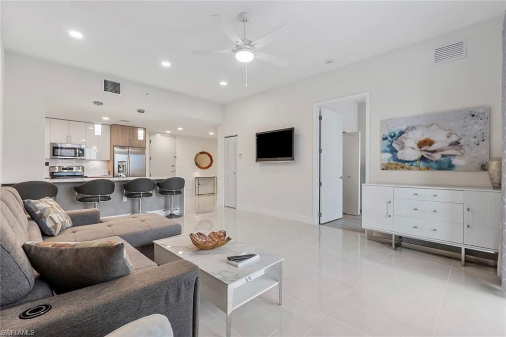 26600 Rosewood Pointe Dr, Unit B 203, Bonita Springs, FL 34135 Photo