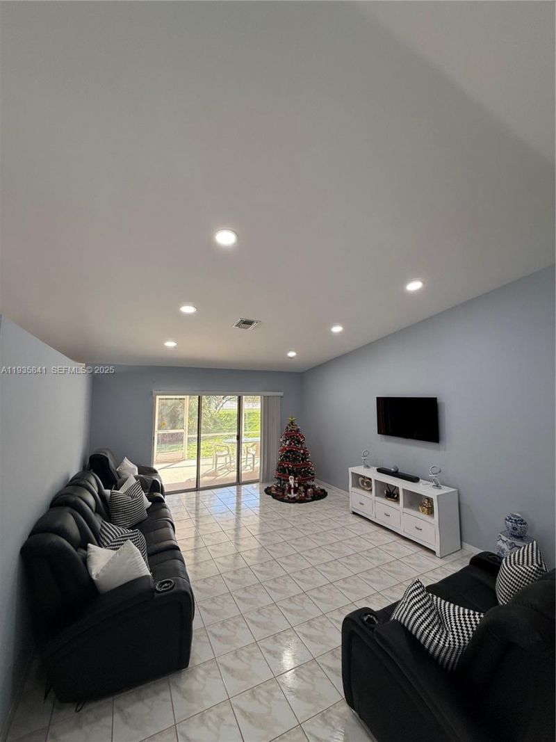 10378 Welleby Isles Blvd , Sunrise, FL 33351 Photo