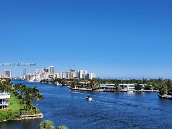 20515 E Country Club Dr, Unit 644, Aventura, FL 33180