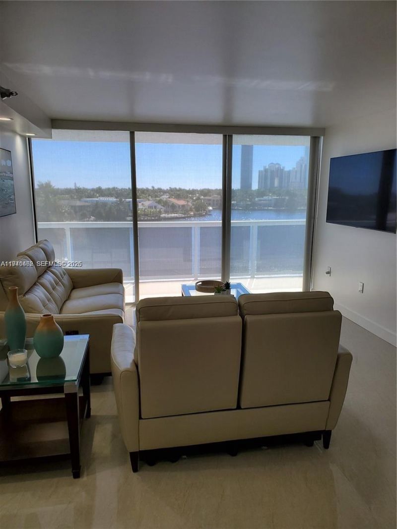 20515 E Country Club Dr, Unit 644, Aventura, FL 33180 Photo