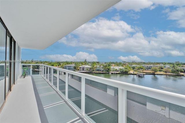 20515 E Country Club Dr, Unit 644, Aventura, FL 33180 Photo