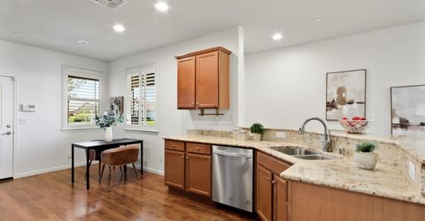 7925 Peak Forest Way, Elk Grove, CA 95757 Photo