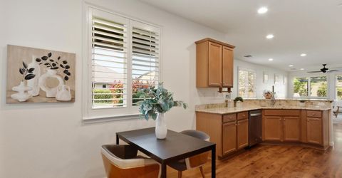 7925 Peak Forest Way, Elk Grove, CA 95757 Photo