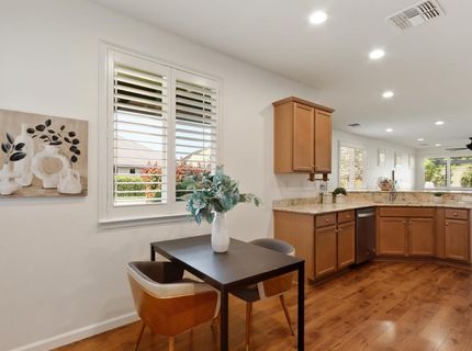 7925 Peak Forest Way, Elk Grove, CA 95757 Photo