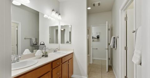 7925 Peak Forest Way, Elk Grove, CA 95757 Photo