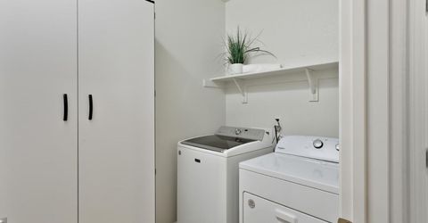 7925 Peak Forest Way, Elk Grove, CA 95757 Photo