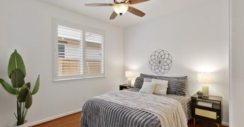 7925 Peak Forest Way, Elk Grove, CA 95757 Photo