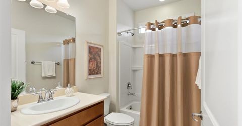 7925 Peak Forest Way, Elk Grove, CA 95757 Photo