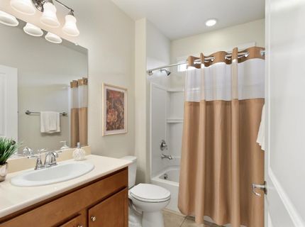 7925 Peak Forest Way, Elk Grove, CA 95757 Photo