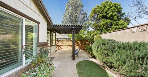 7925 Peak Forest Way, Elk Grove, CA 95757 Photo