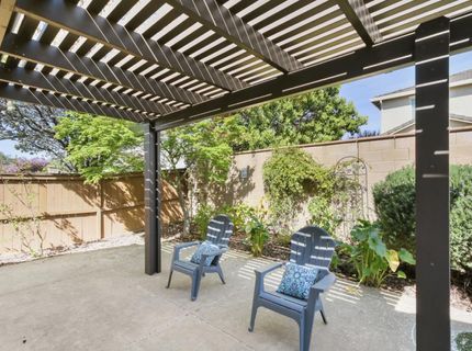 7925 Peak Forest Way, Elk Grove, CA 95757 Photo