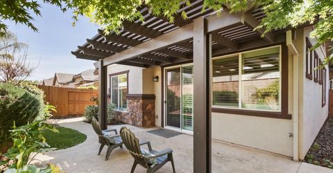 7925 Peak Forest Way, Elk Grove, CA 95757 Photo