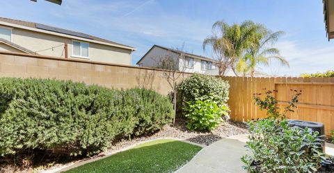 7925 Peak Forest Way, Elk Grove, CA 95757 Photo