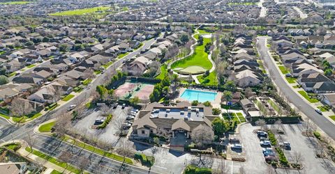 7925 Peak Forest Way, Elk Grove, CA 95757 Photo