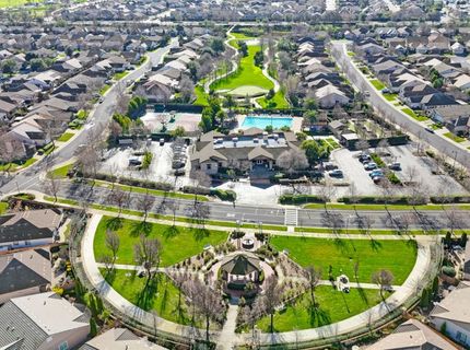 7925 Peak Forest Way, Elk Grove, CA 95757 Photo