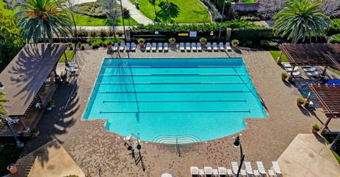 7925 Peak Forest Way, Elk Grove, CA 95757 Photo