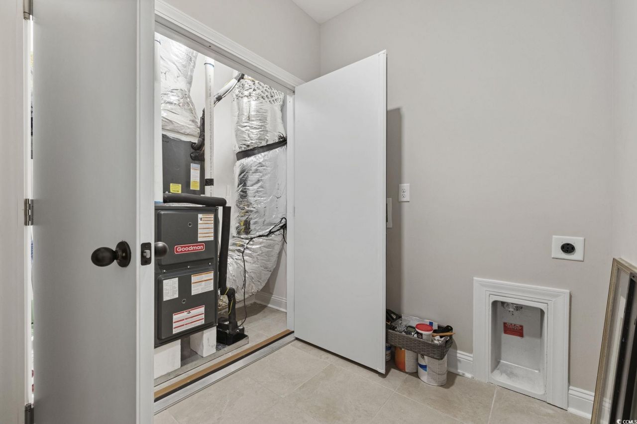 379 Mikita Dr. Photo 14