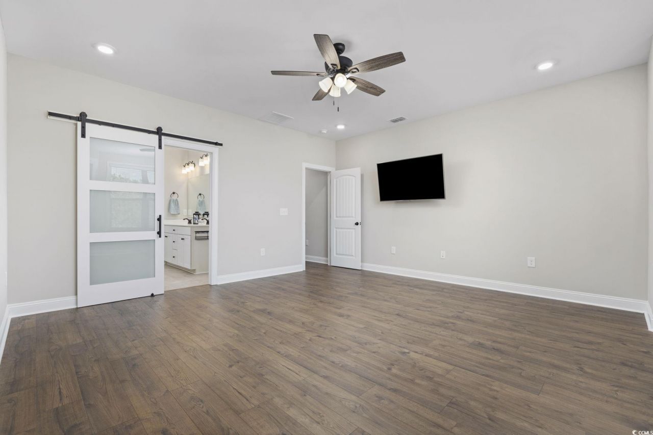 379 Mikita Dr. Photo 20