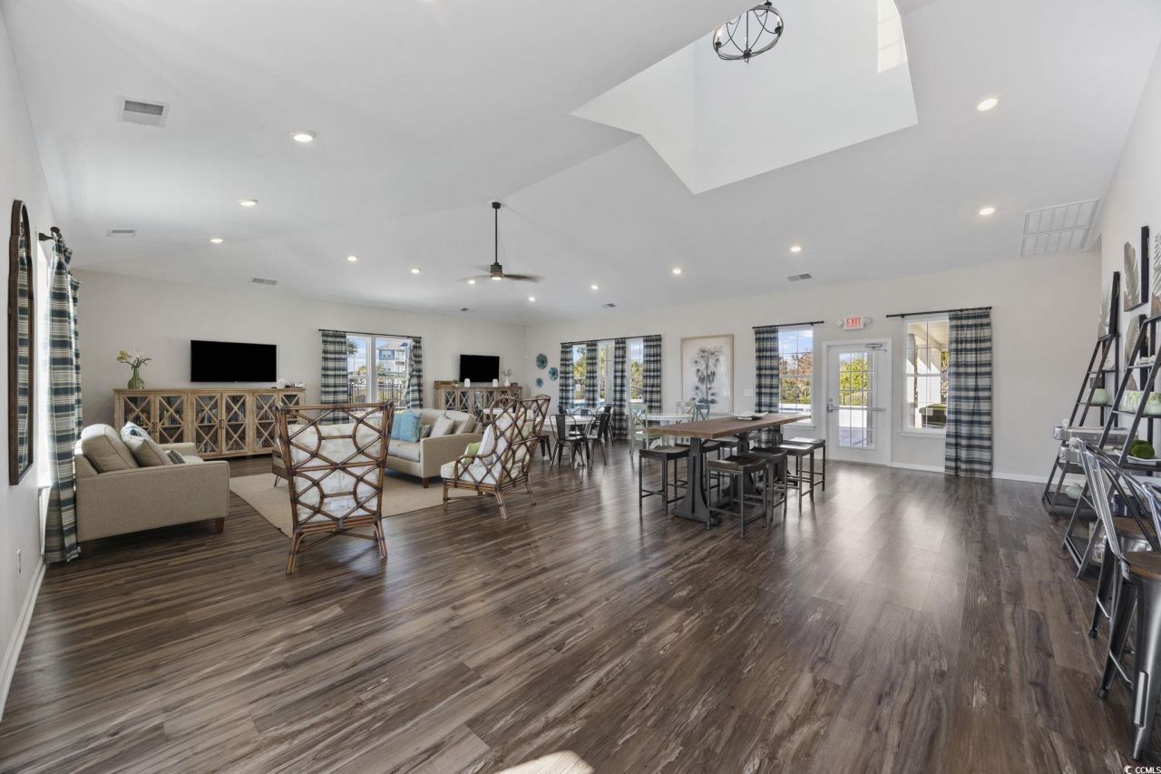 379 Mikita Dr. Photo 33