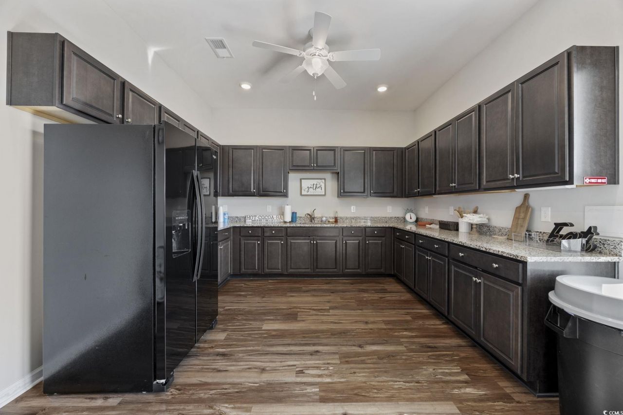 379 Mikita Dr. Photo 34