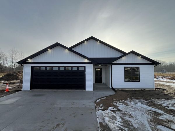 280 Tenth Street, Lakeview, MI 48850