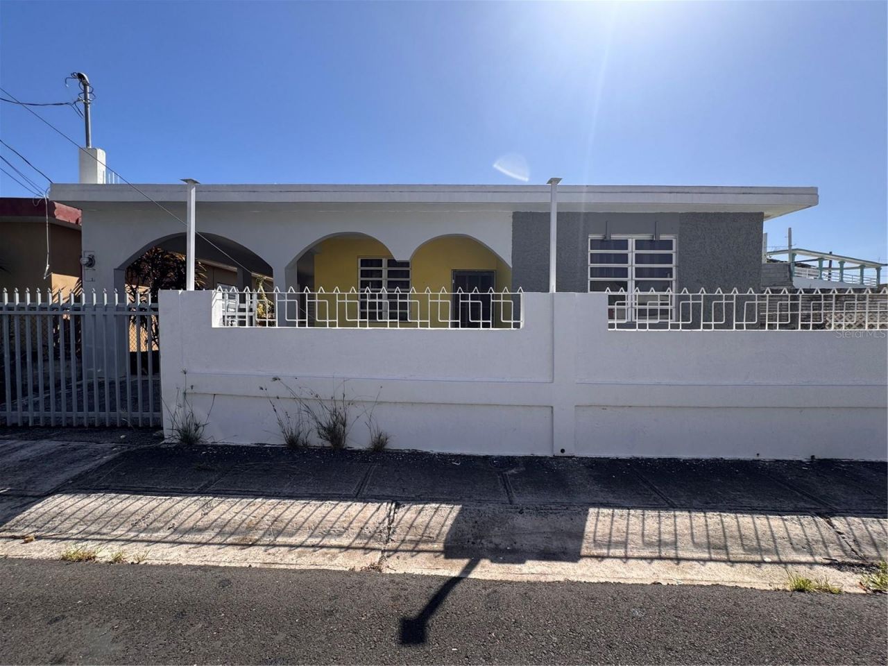 737(m-33), 3 St. Llanos Del Sur, Ponce, PR 00730 Main Photo