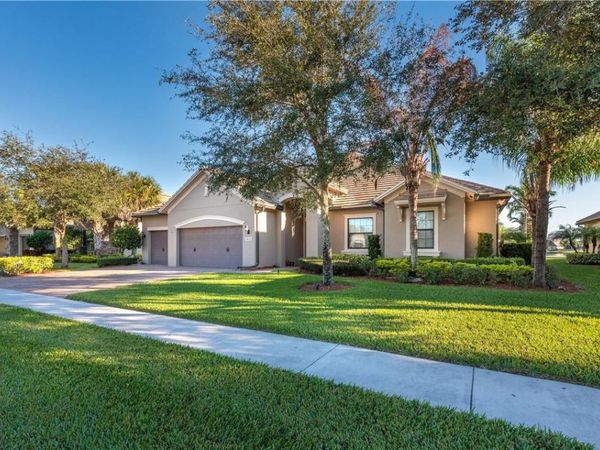 3425 Siena Cir, Wellington, FL 33414