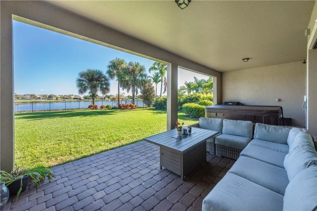 3425 Siena Cir, Wellington, FL 33414 Photo