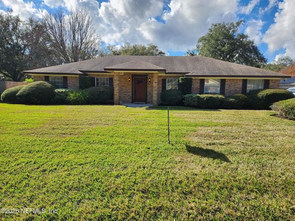 1424 PANTHER RUN Road, Jacksonville, FL 32225