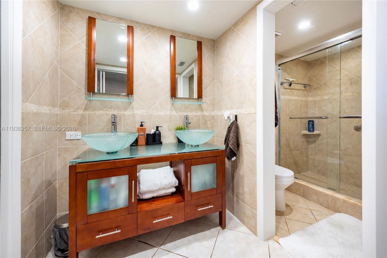 4975 E Sabal Palm Blvd, Unit 309, Tamarac, FL 33319 Photo