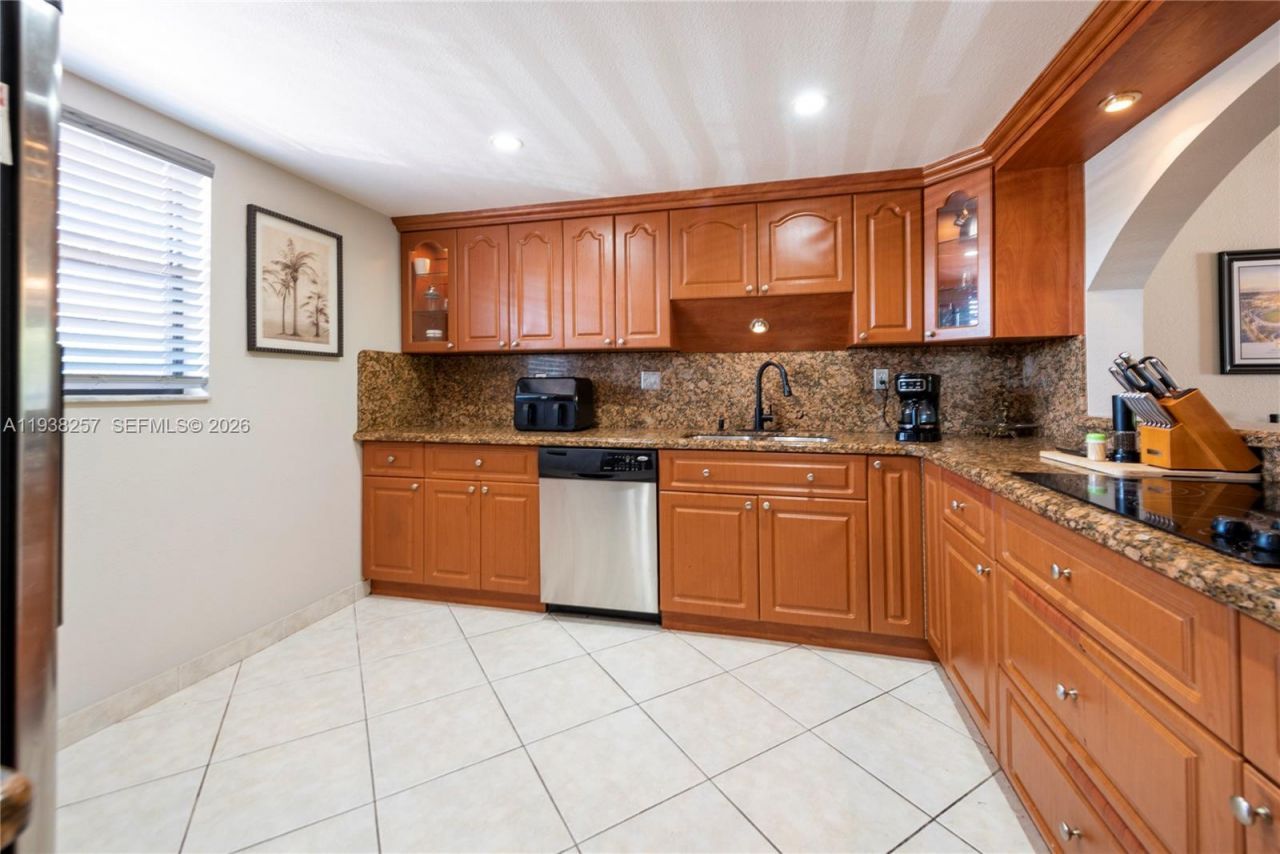 4975 E Sabal Palm Blvd, Unit 309, Tamarac, FL 33319 Photo