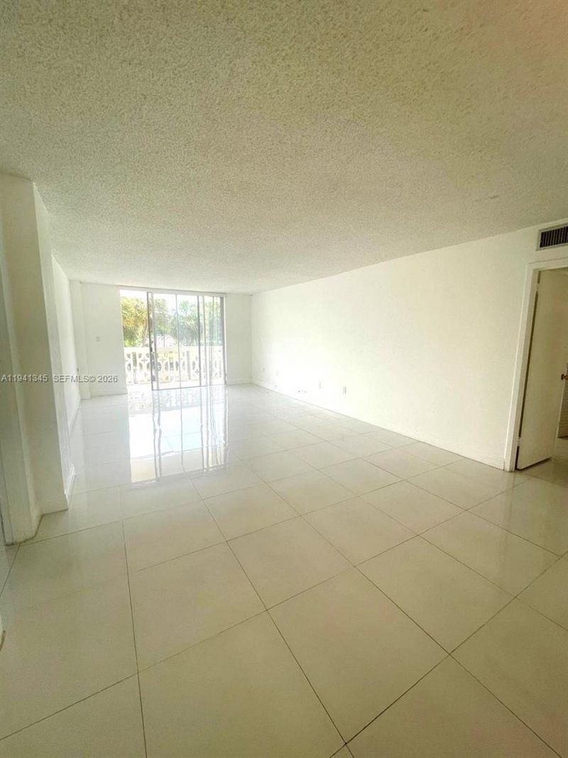 13155 Ixora Ct, Unit 201, North Miami, FL 33181 Photo