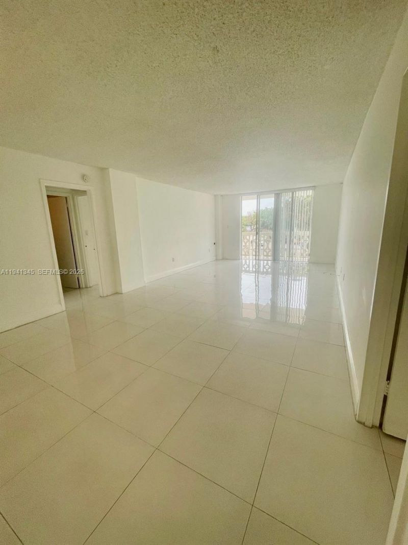 13155 Ixora Ct, Unit 201, North Miami, FL 33181 Photo