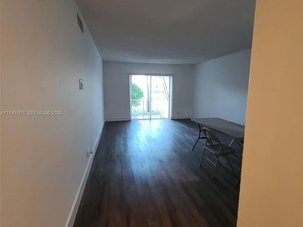 18111 NW 68th Ave, Unit G106, Hialeah, FL 33015