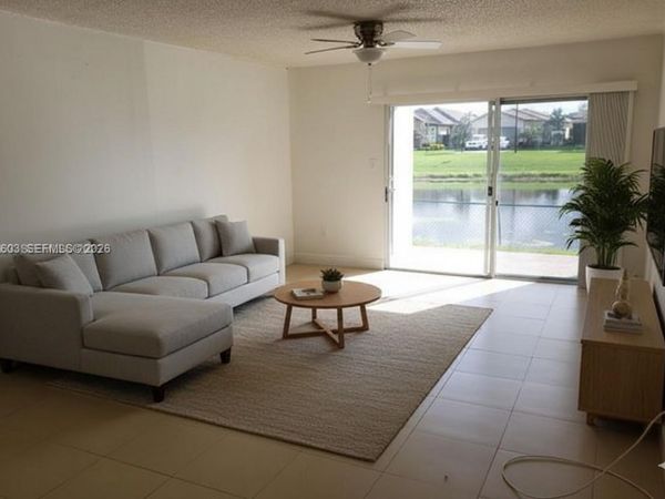 461 SW 113th Way , Unit 461, Pembroke Pines, FL 33025
