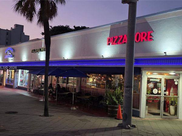 707 71st St, Miami Beach, FL 33141