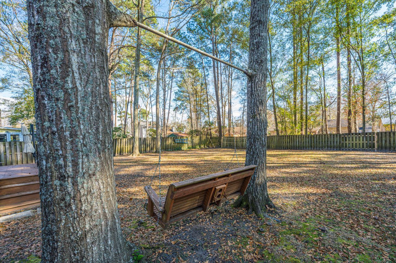 105 Sumners Alley Photo 26