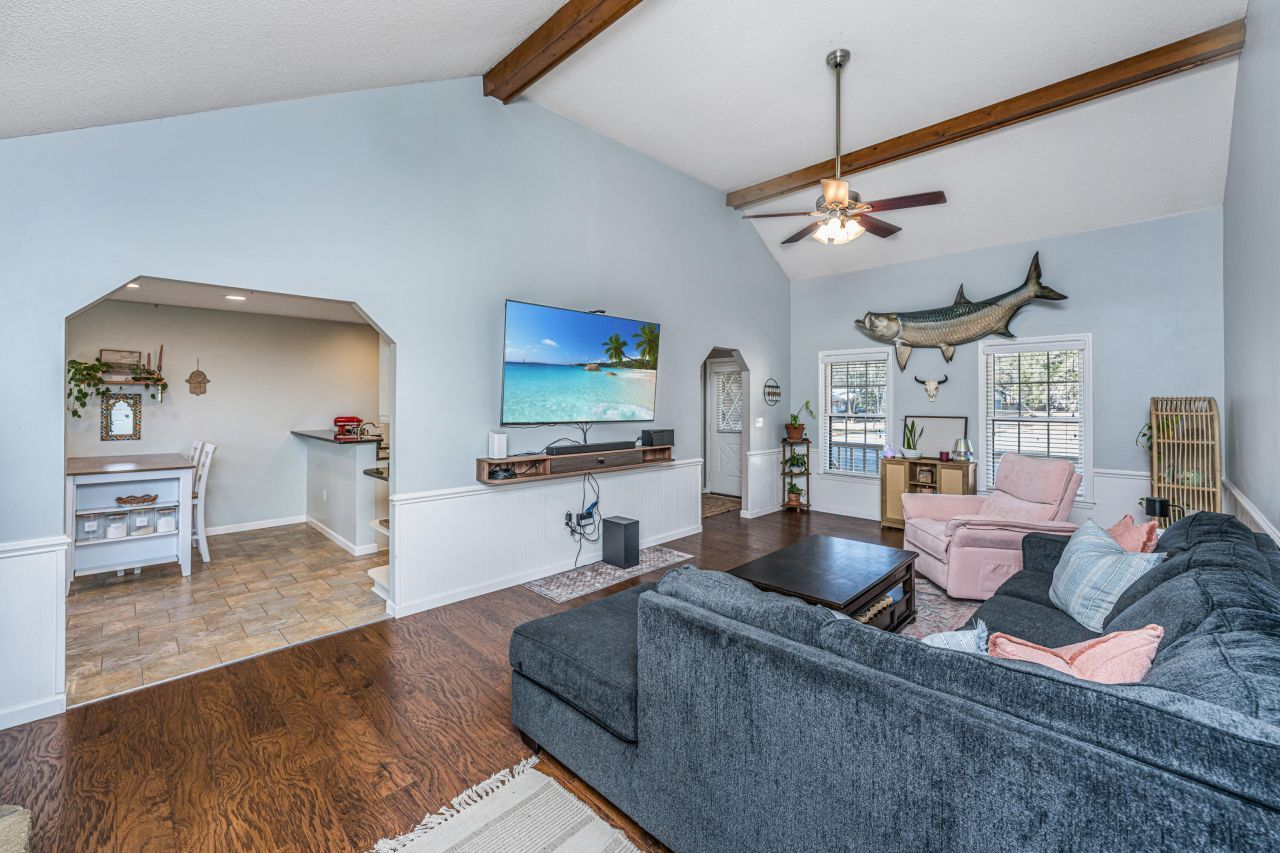 105 Sumners Alley Photo 4