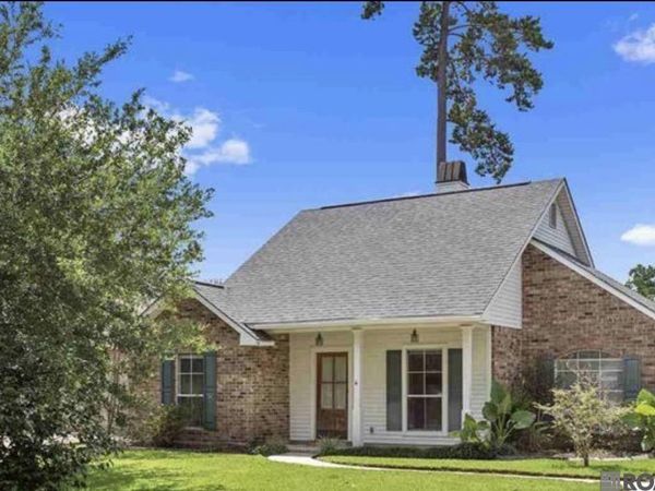 7344 Robinson Dr, Denham Springs, LA 70706