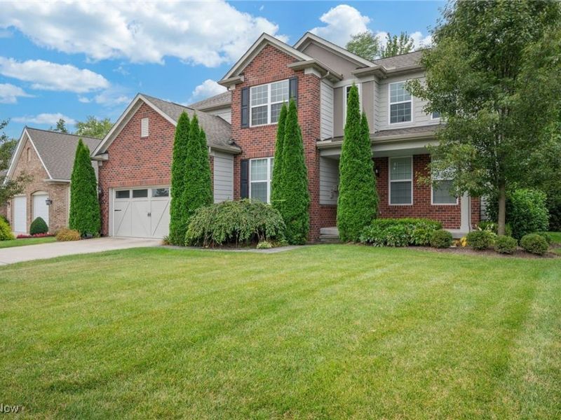 85 Brighton Drive, Aurora, OH 44202 Photo 2