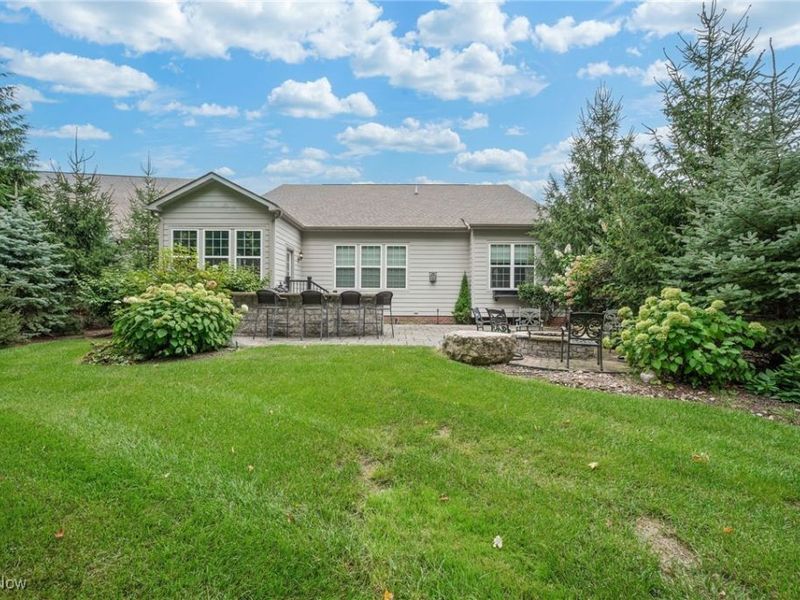 85 Brighton Drive, Aurora, OH 44202 Photo 4