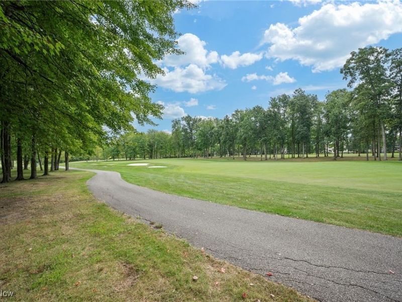 85 Brighton Drive, Aurora, OH 44202 Photo 6